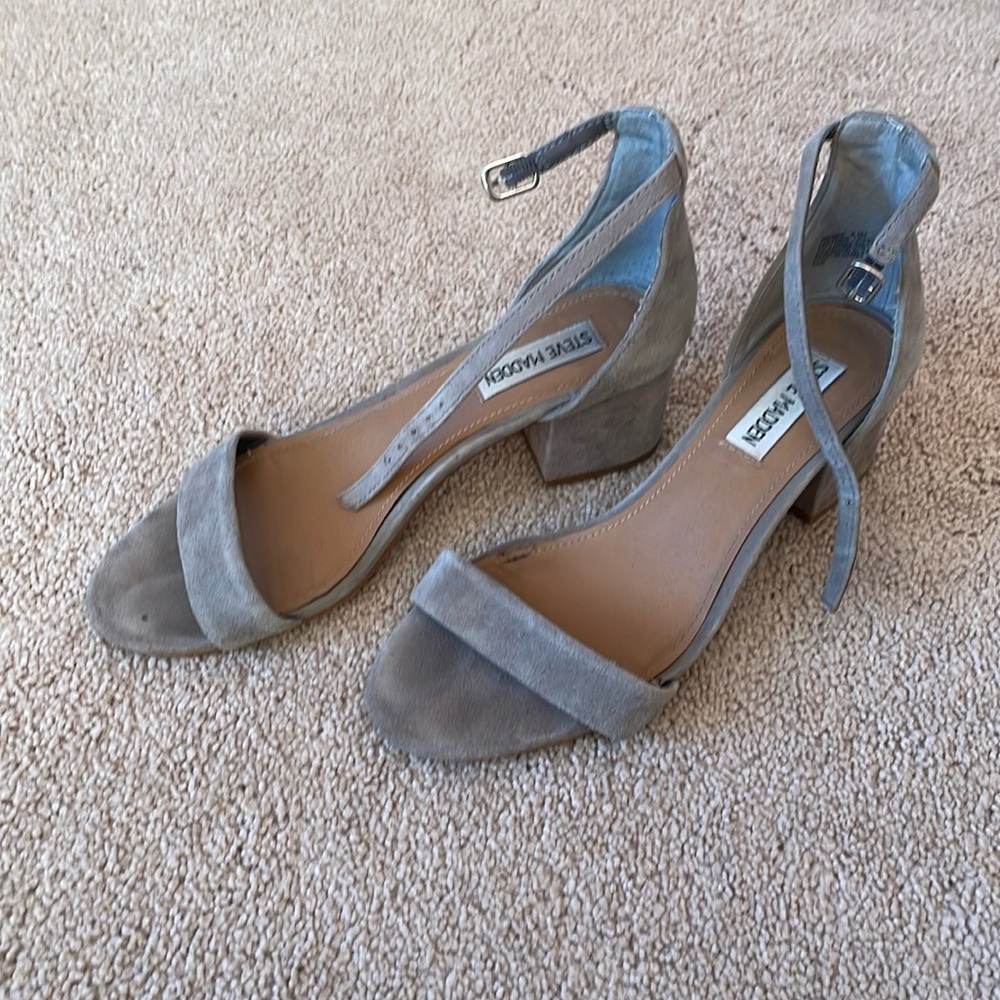 Steve Madden Irenee 6.5 Gray Suede